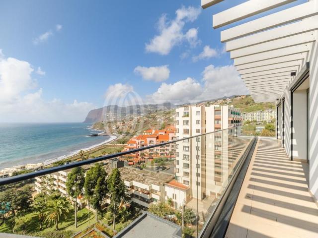 Apartamento T3 em condomínio, no Funchal, Madeira 115m² São Martinho