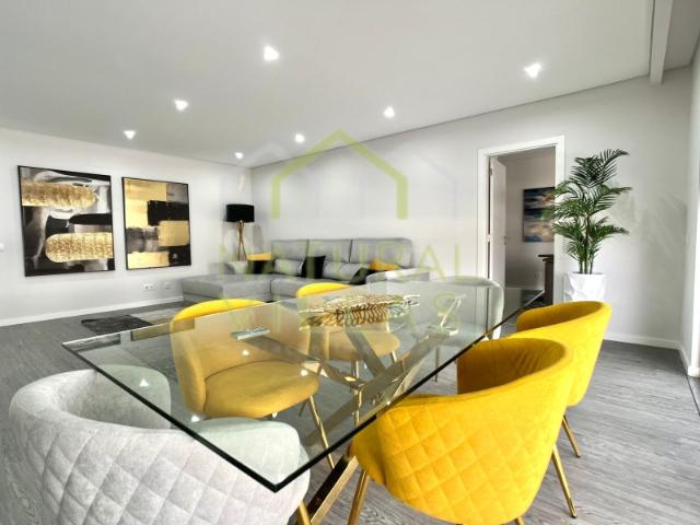 Apartamento T3 em Condomínio com Barbecue e Piscina, Olhão