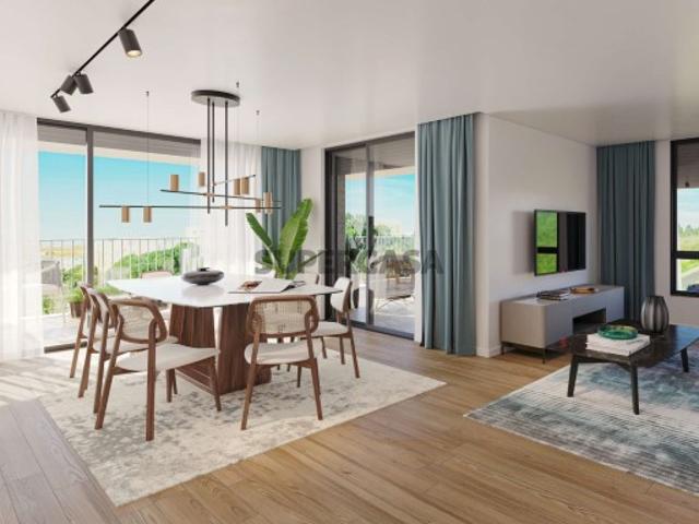 Apartamento T3 em condomínio com piscina, Caxias