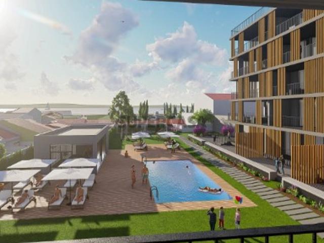 Apartamento T3 em Condominio com Piscina e Garagem, para Venda, em Alcochete