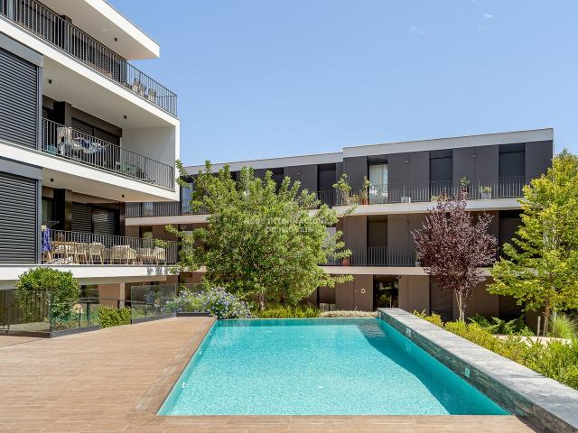 Apartamento T3 em condomínio fechado em Carnaxide, Oeiras, Lisboa