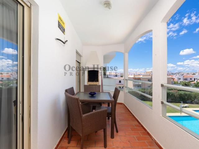 Apartamento T3 em condomínio privado com piscina, a 800 metr. 130m² Albufeira Olhos de Água