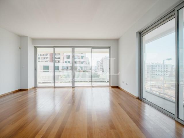 Apartamento T3 em condomínio, vista mar, Funchal, Madeira 124m² São Martinho