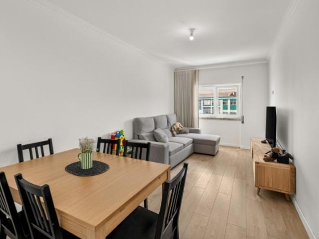 Apartamento T3 em Corroios
