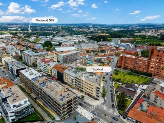 Apartamento T3 em Custóias