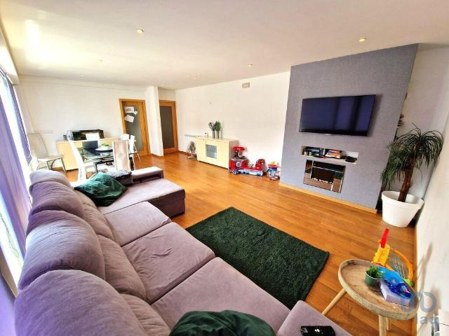 Apartamento T3 em Darque de 131,00 m² 131m² Darque