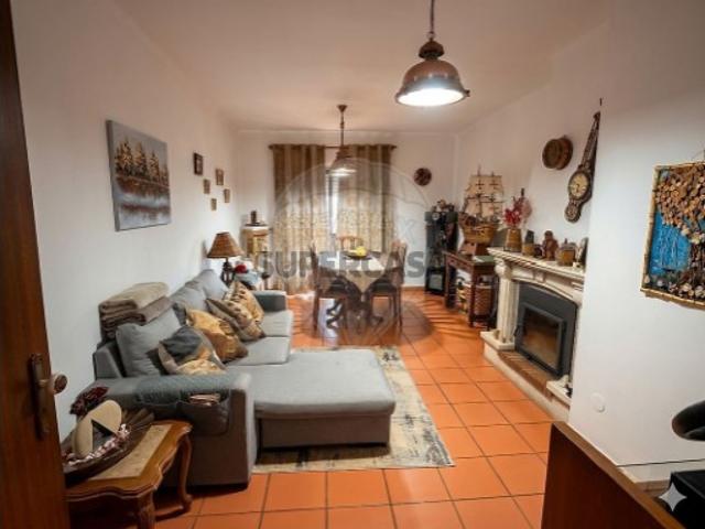 Apartamento T3 em Eiras e São Paulo de Frades