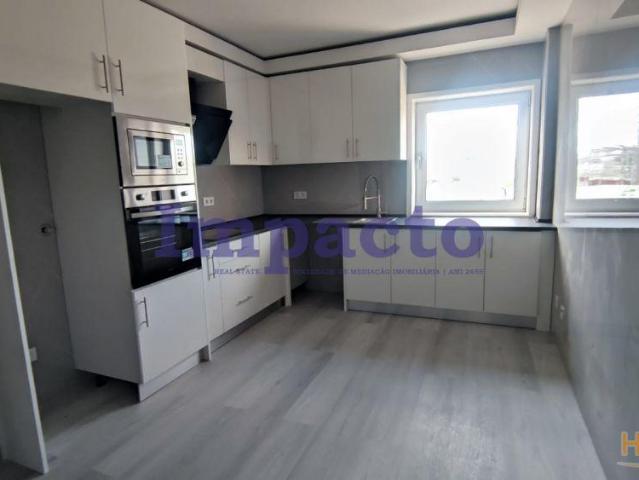 Apartamento T3 em Esgueira, Aveiro | 26014042839