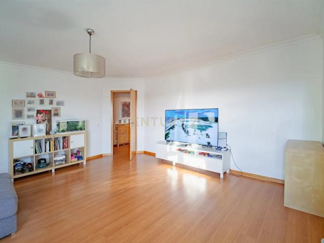 Apartamento T3 em Feijó 101m² Laranjeiro e Feijó
