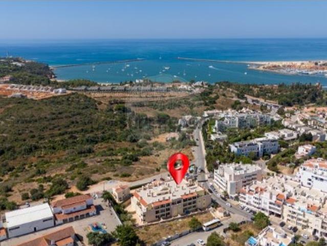 Apartamento T3 em Ferragudo