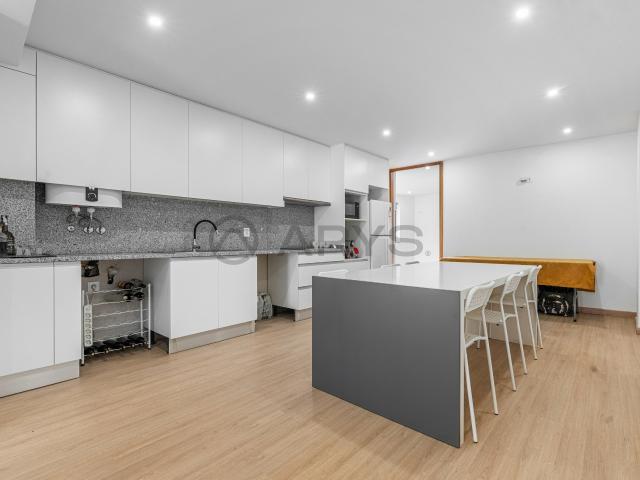 Apartamento T3 em Ferreiros, Braga