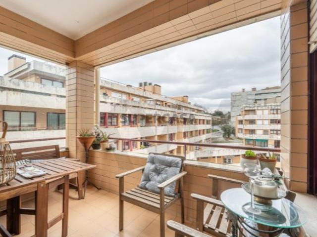 Apartamento T3 em Guimarães com garagem