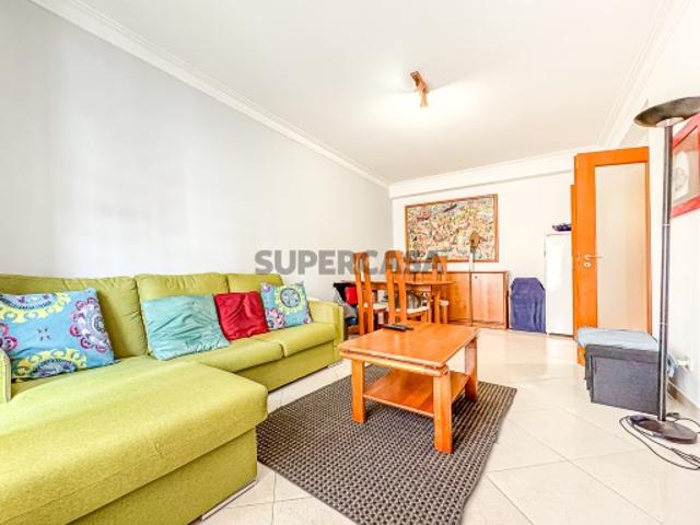 Apartamento T3 em Laranjeiro e Feijó
