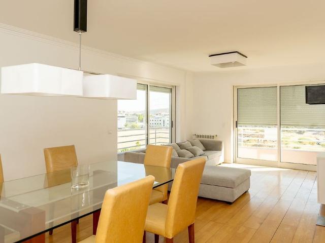 Apartamento T3 em Lisboa
