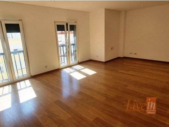 Apartamento T3 em Lisboa