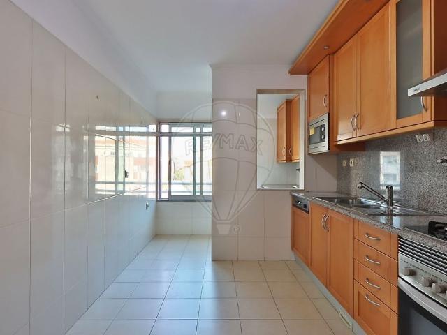 Apartamento T3 em Lisboa