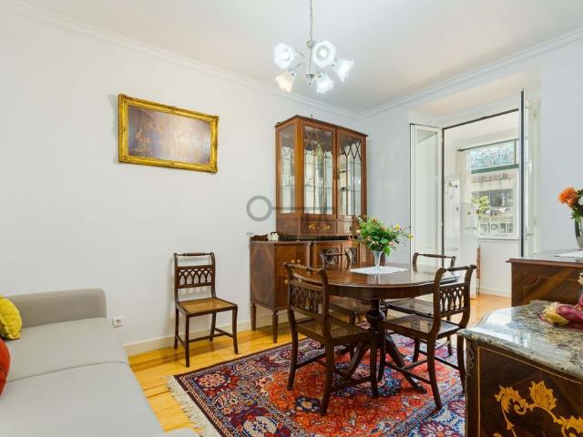 Apartamento T3 em Lisboa