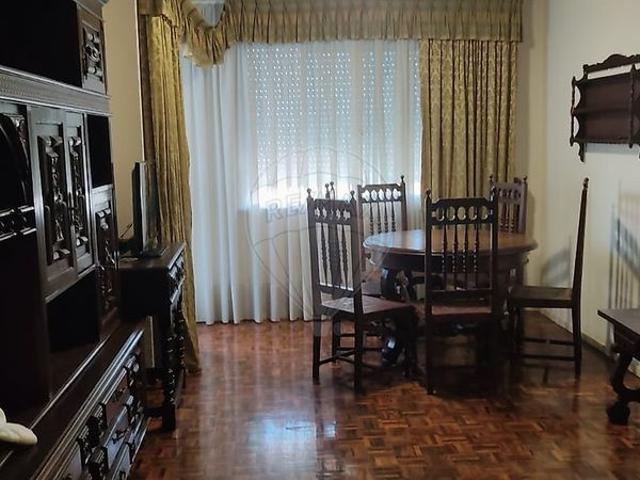 Apartamento T3 em Lisboa