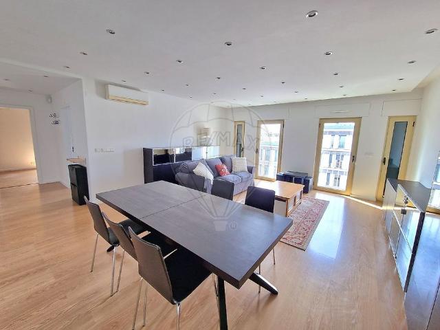 Apartamento T3 em Lisboa