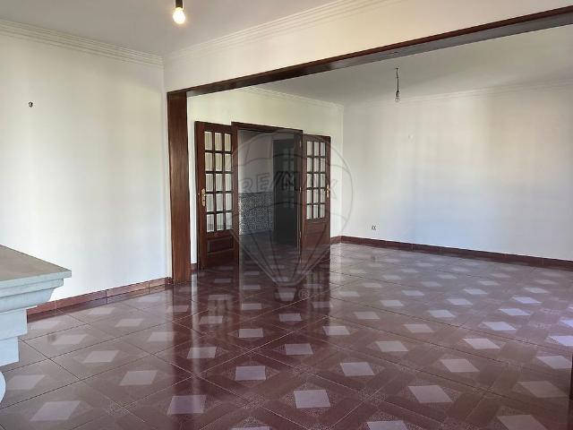 Apartamento T3 em Lisboa