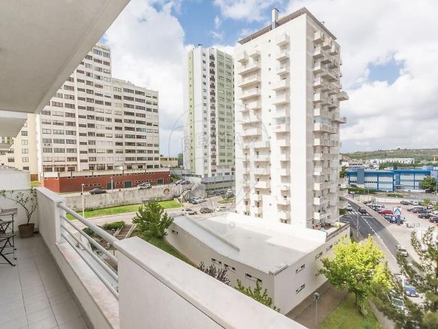 Apartamento T3 em Lisboa