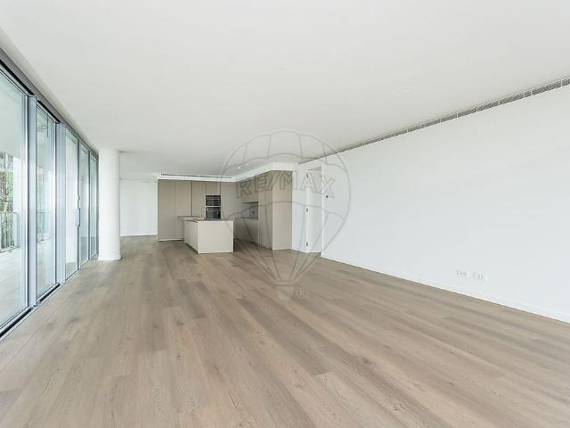 Apartamento T3 em Lisboa