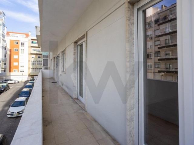 Apartamento T3 em Lisboa