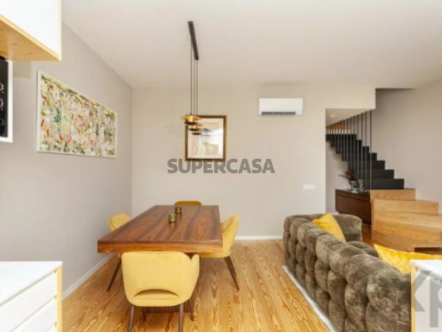 Apartamento T3 em Lordelo do Ouro e Massarelos