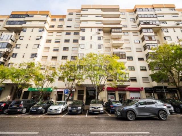 Apartamento T3 em Loures