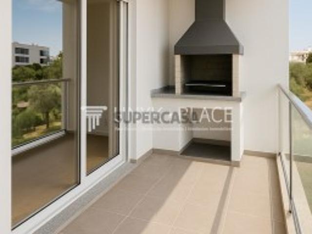 Apartamento T3 em Camarate, Unhos e Apelação