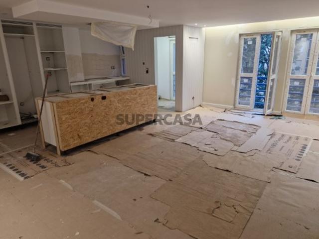 Apartamento T3 em Lumiar
