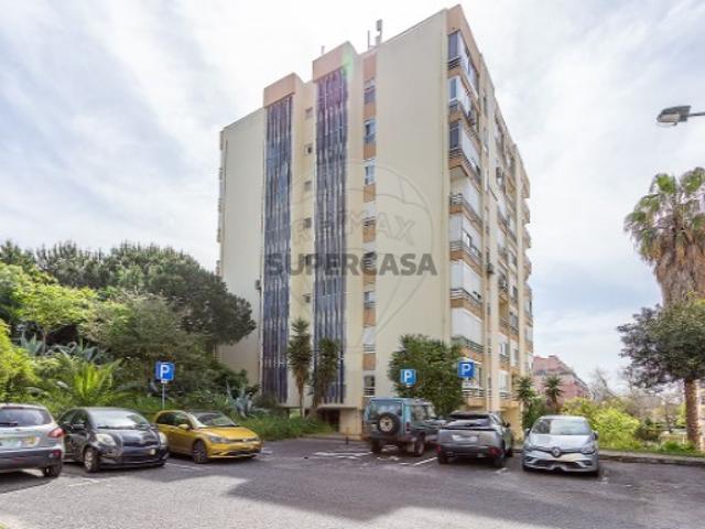 Apartamento T3 em Lumiar