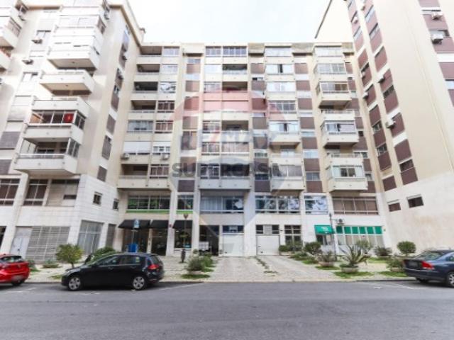 Apartamento T3 em Lumiar