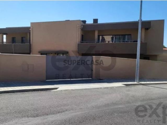 Apartamento T3 em Madalena