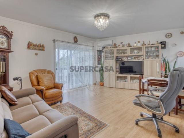 Apartamento T3 em Mafamude e Vilar do Paraíso