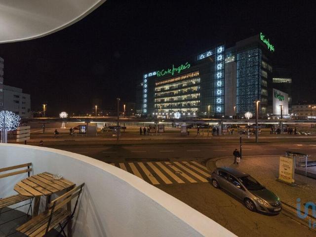 Apartamento T3 em Mafamude e Vilar do Paraíso de 104,00 m² 104m² Vila nova de gaia santa marinha