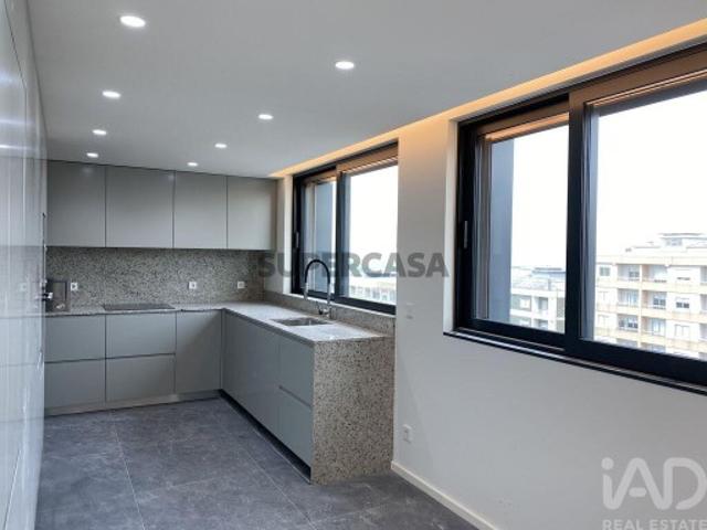 Apartamento T3 em Mafamude e Vilar do Paraíso de 155,00 m²