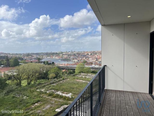 Apartamento T3 em Mafamude e Vilar do Paraso de 154,00 m2