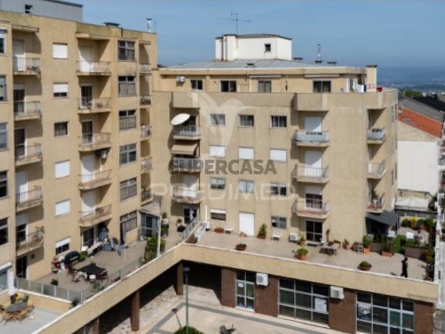 Apartamento T3 em Maximinos, Sé e Cividade