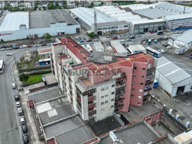 Apartamento T3 em Maximinos, Sé e Cividade
