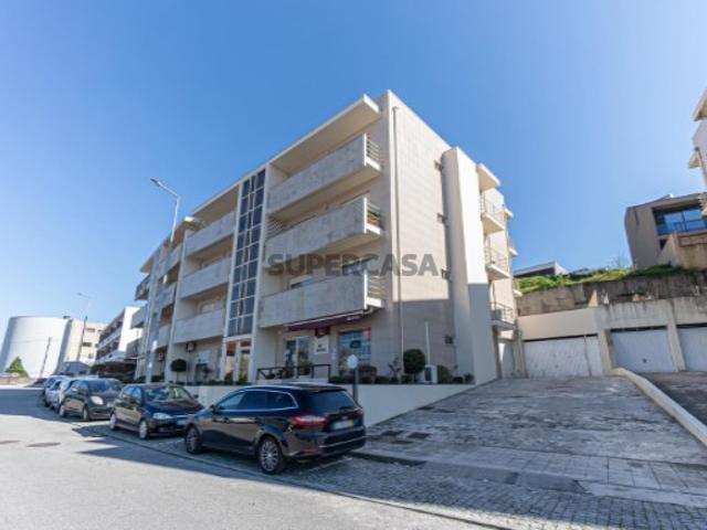 Apartamento T3 em Mesão Frio, Guimarães com 130 m2