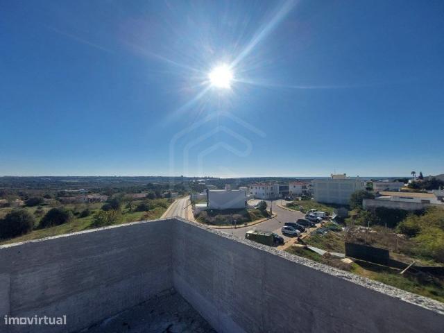 Apartamento T3 em Mexilhoeira Grande, a 20 minutos de Lagos, Algarve