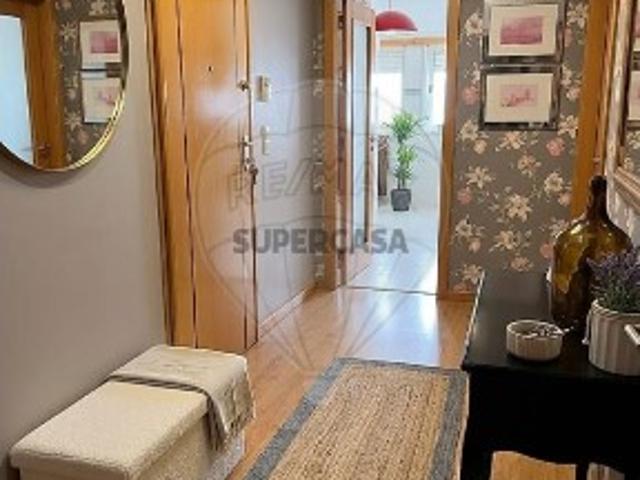 Apartamento T3 em Mina de Água