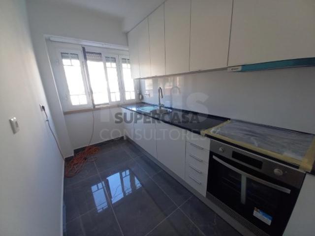 Apartamento T3 em Mina de Água