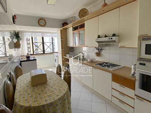 | VISITAS SUSPENSAS POR CPCV | Apartamento T3 em Miraflores c/ Garagem