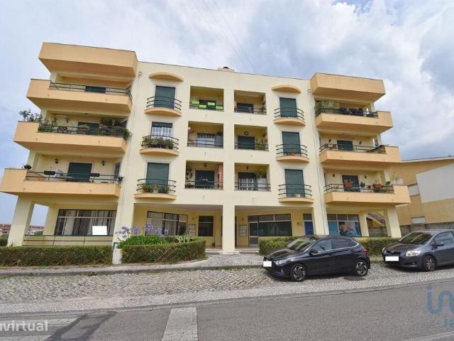 Apartamento T3 em Miranda do Corvo de 169,00 m2