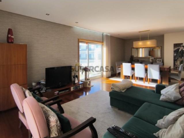 Apartamento T3 em Montgeron na Póvoa de Varzim