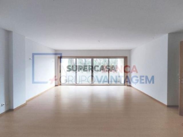Apartamento T3 em Moreira