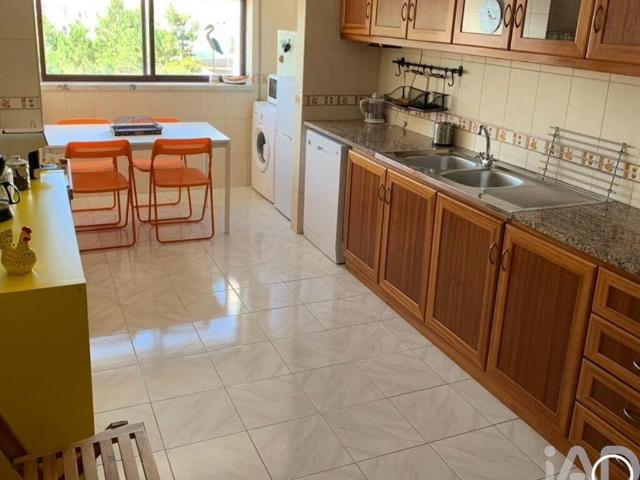 Apartamento T3 em Nazaré de 137 m²