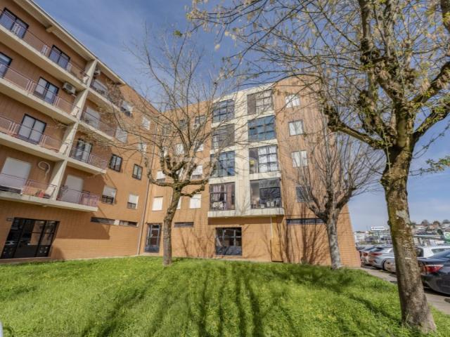 Apartamento T3 em Nogueira, Braga
